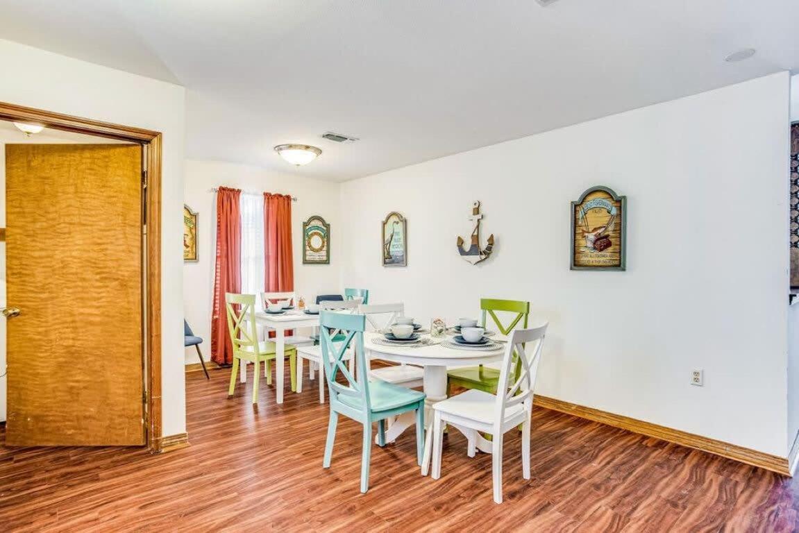 Brilliant In Bellview-Back Unit-- Mins To Nas Pensacola, Beach, Shopping Εξωτερικό φωτογραφία