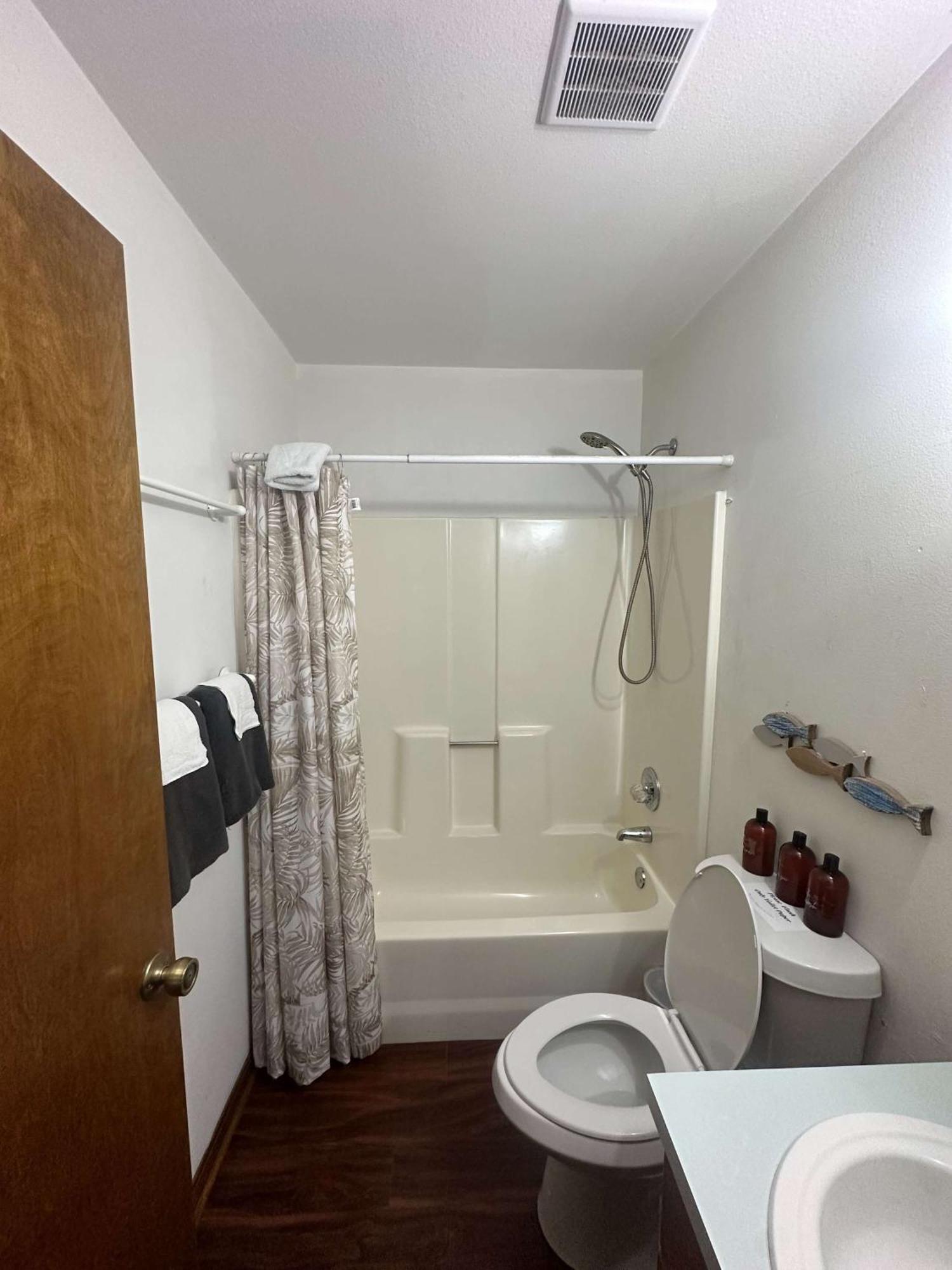 Brilliant In Bellview-Back Unit-- Mins To Nas Pensacola, Beach, Shopping Εξωτερικό φωτογραφία