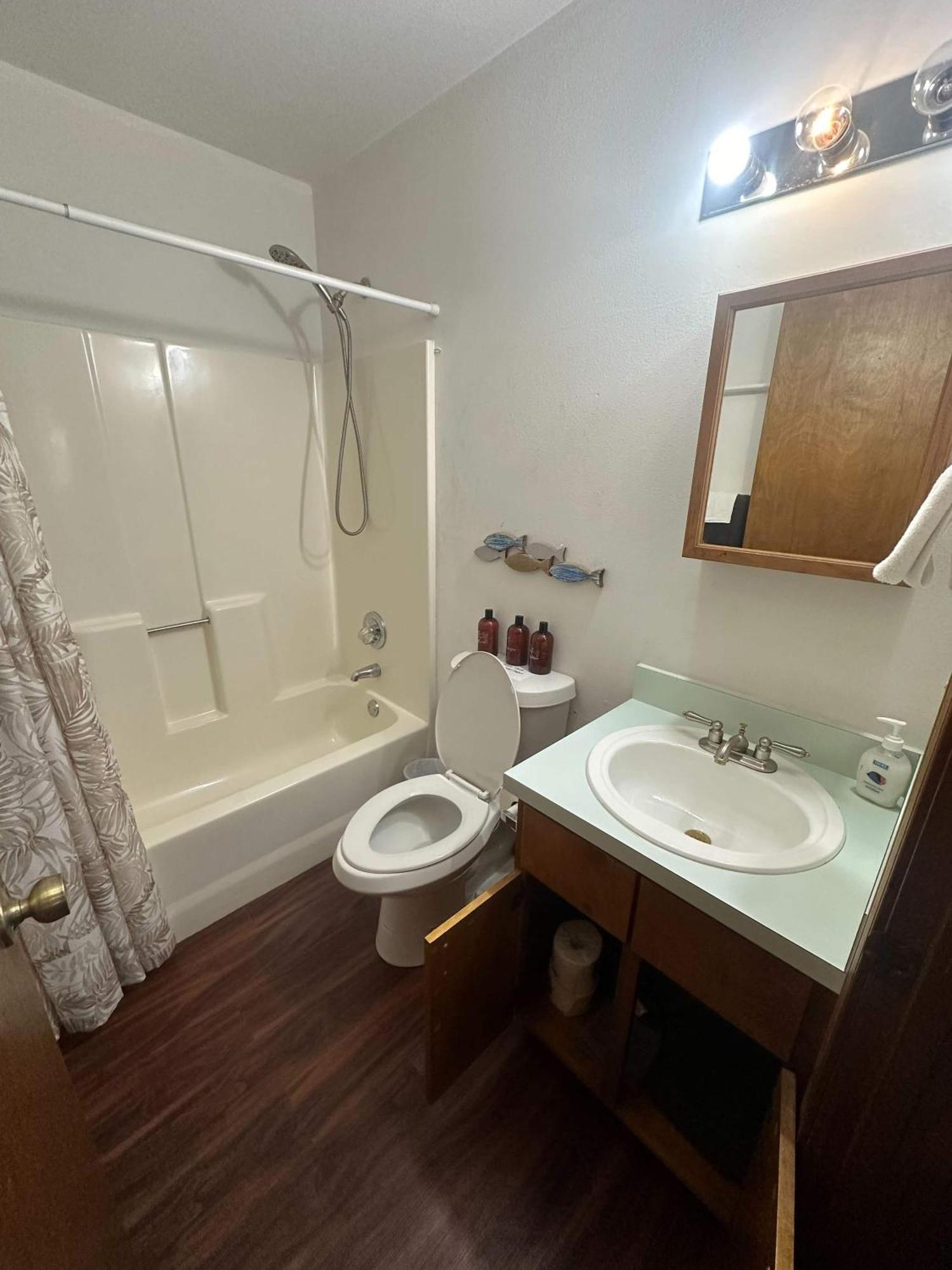 Brilliant In Bellview-Back Unit-- Mins To Nas Pensacola, Beach, Shopping Εξωτερικό φωτογραφία